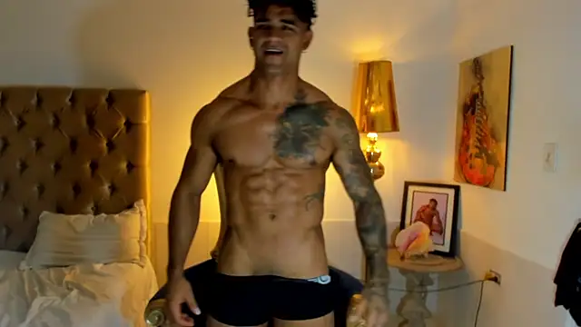 antonio__444 élő XXX-chatje