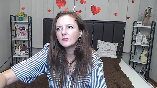 Chat +18 de MeganPirs ao vivo