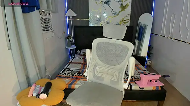 Alexa_therealhorsecock Show Webcam