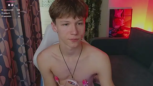 XXX chat uživo modela cuMte_boy