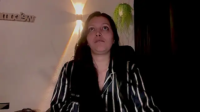 Chat +18 de MarcellaGriffin ao vivo
