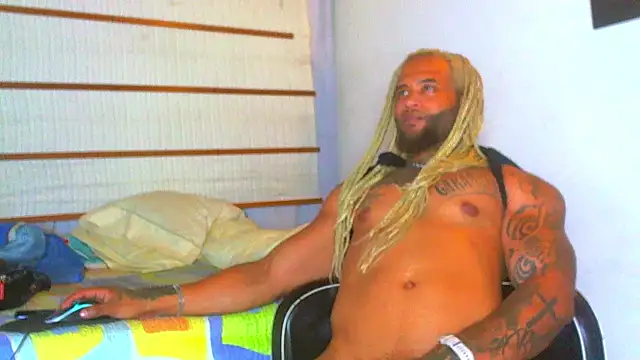 ragnar0825 Live XXX-Chat