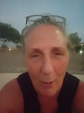 SultrySummer68's Live XXX Chat