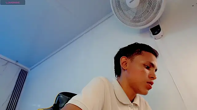 Chat +18 de sombra_18 ao vivo