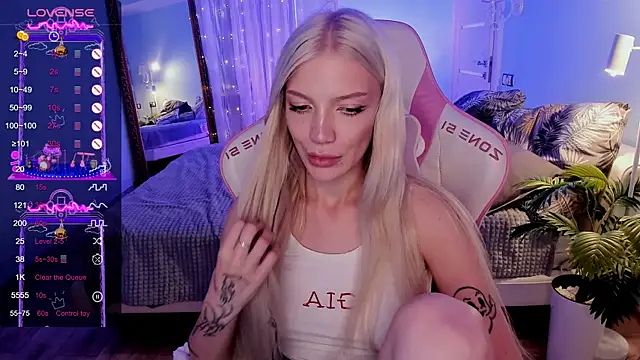 AnyaTaylor_ XXX чат на живо