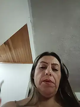 Czat XXX na żywo – maynor_1998