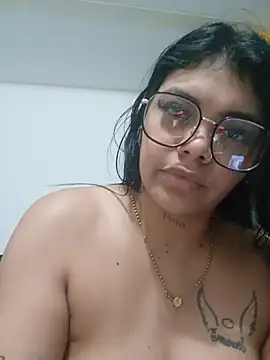 luxuryluna Adlı Modelin Canlı XXX Sohbeti
