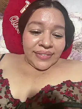 Chat +18 de Lovelipsbig ao vivo