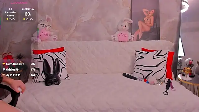 MalibuMiley Adlı Modelin Canlı XXX Sohbeti