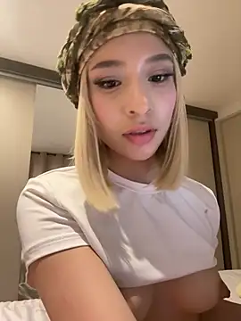 Sarah_cam06's Live XXX Chat