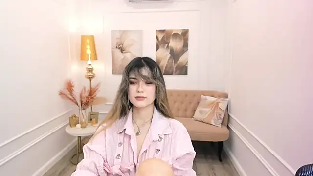 Chat +18 de AnneTLi ao vivo