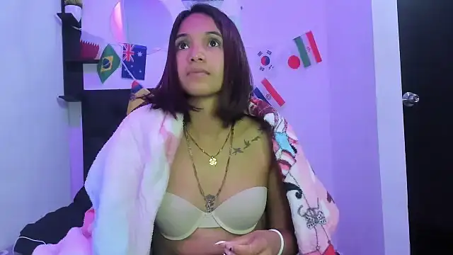 sapphire_brown20 XXX чат на живо