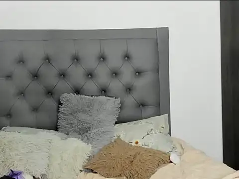 ImEmily__ – Naživo XXX chat