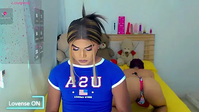 צ'אט XXX בשידור חי של party_duo_trans