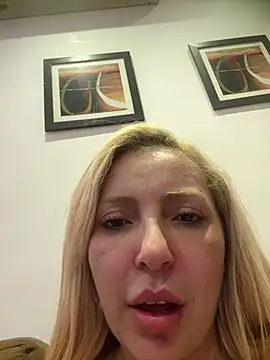 Juuhschmitt Show in webcam
