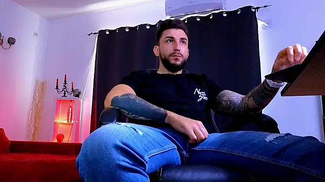 Chat XXX en directo de MightyAaron66