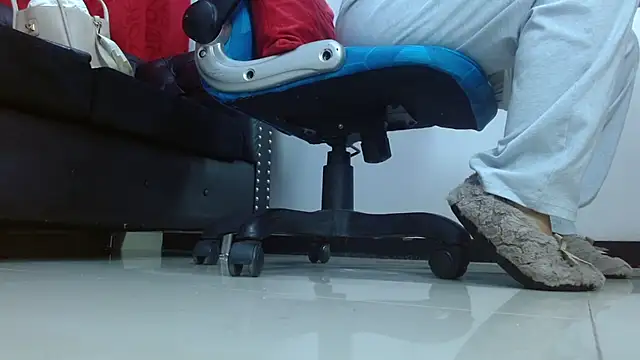 Abril_Beltran_'s Live XXX Chat
