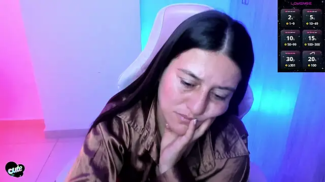 Chat XXX en directo de Saskyaa