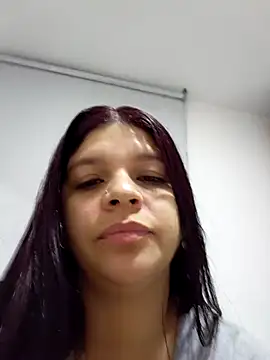 Layla-daring Chat XXX live