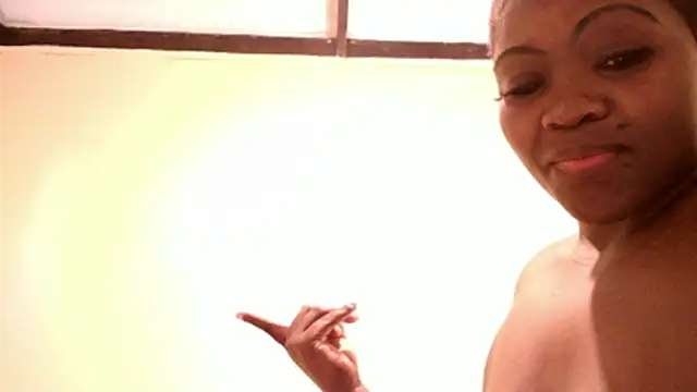 Queen_BootyXXX 现场XXX聊天