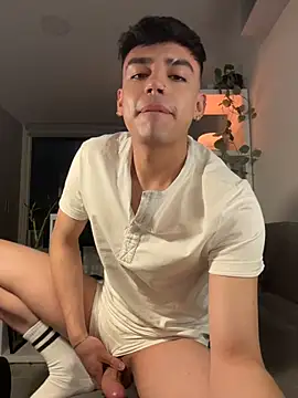 Chatroom XXX en direct de aronnhidden