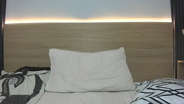 Chat +18 de Travis_black_ ao vivo