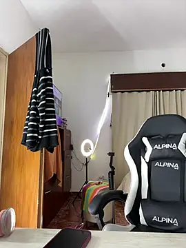 XXX chat uživo modela Shurabig