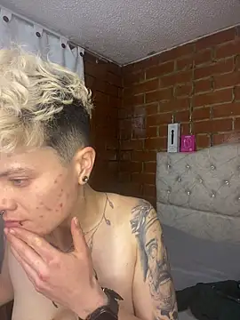 Chat +18 de Megan-c ao vivo