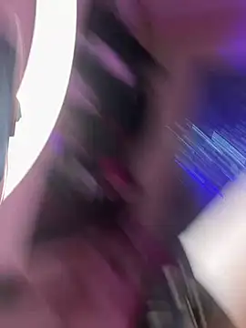 Andrea_Bloomix__のライブXXXチャット