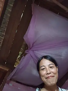 Chat +18 de Lily-ly ao vivo