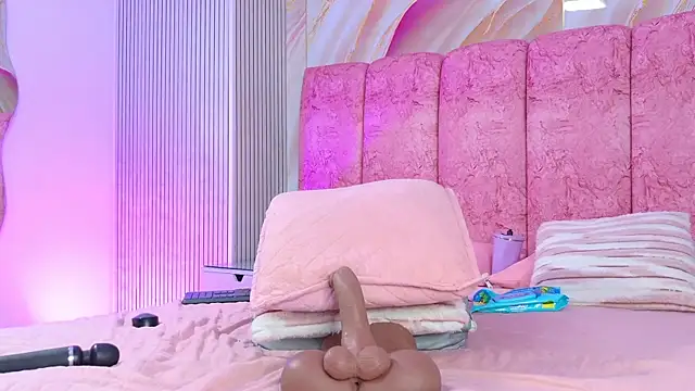 Chat +18 de emmacurvy ao vivo