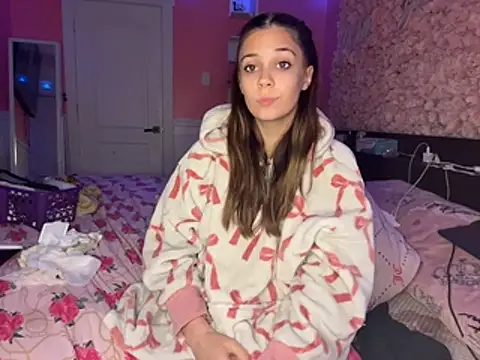 BedroomBarbieのライブXXXチャット