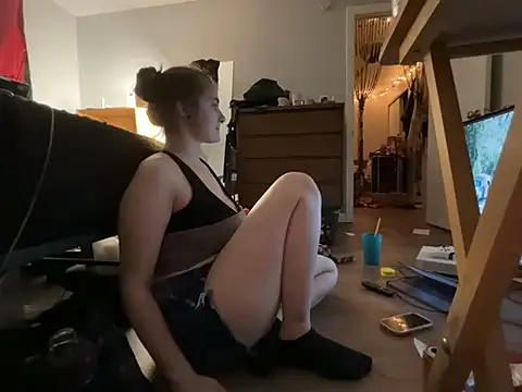 دردشة Snowbunnycake_131 الجنسية المباشرة
