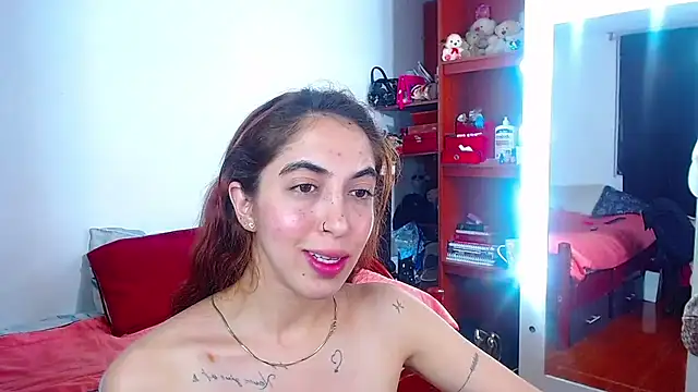 MariamGray1 Adlı Modelin Canlı XXX Sohbeti