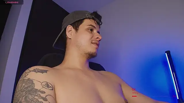 BjornSteel 라이브 XXX 채팅