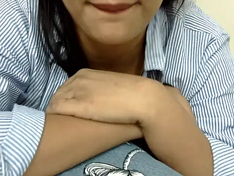 SEXY_DOLL88 Adlı Modelin Canlı XXX Sohbeti