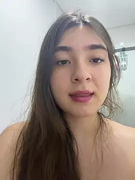 Valentina_ro Adlı Modelin Canlı XXX Sohbeti