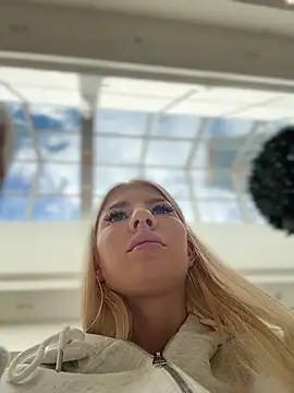 צ'אט XXX בשידור חי של NewLale
