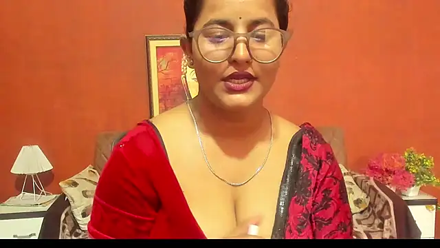 Jasmine_Jaey1's Live XXX Chat