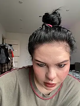 CindyMil লাইভ XXX চ্যাট