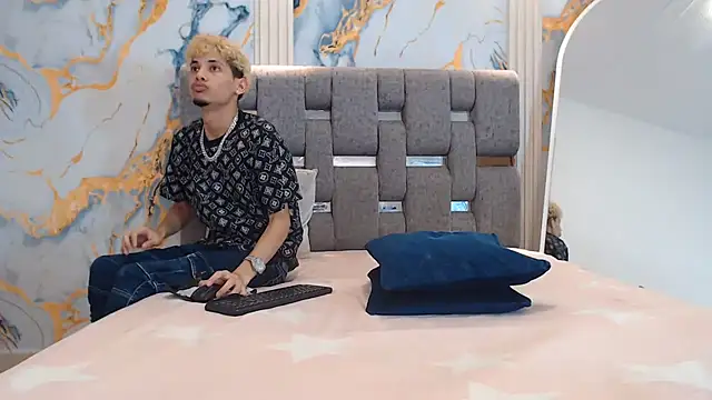 Chat XXX ao vivo de YOUNG_BOYS_HELL