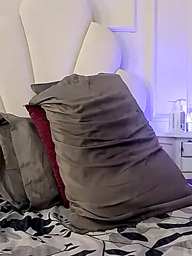 Kaylachannell – Naživo XXX chat