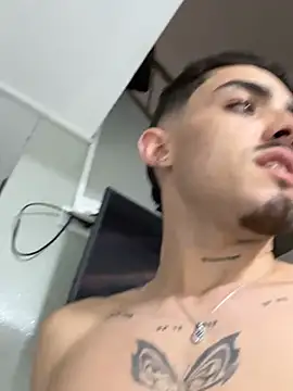 Chat XXX ao vivo de NikoStone_