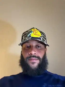 HungStr8Lightskin's Live XXX Chat