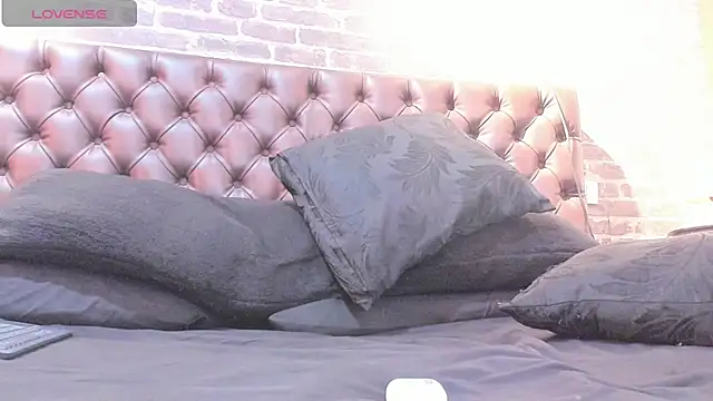 XXX chat uživo modela Maxi_Eli16