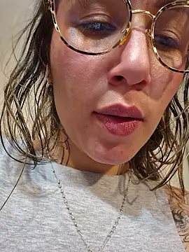 Mar_puentes' Live XXX Chat