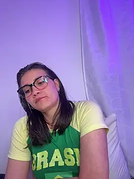 Chat XXX en directo de aurora_divine