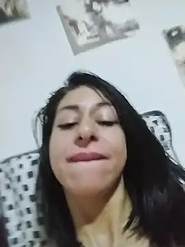 arianna_rouse_'s Live XXX Chat