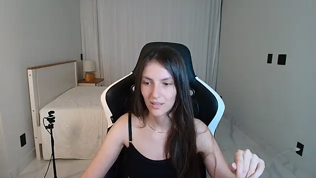upssnowy élő XXX-chatje