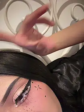 Chat +18 de JIORYOvO ao vivo